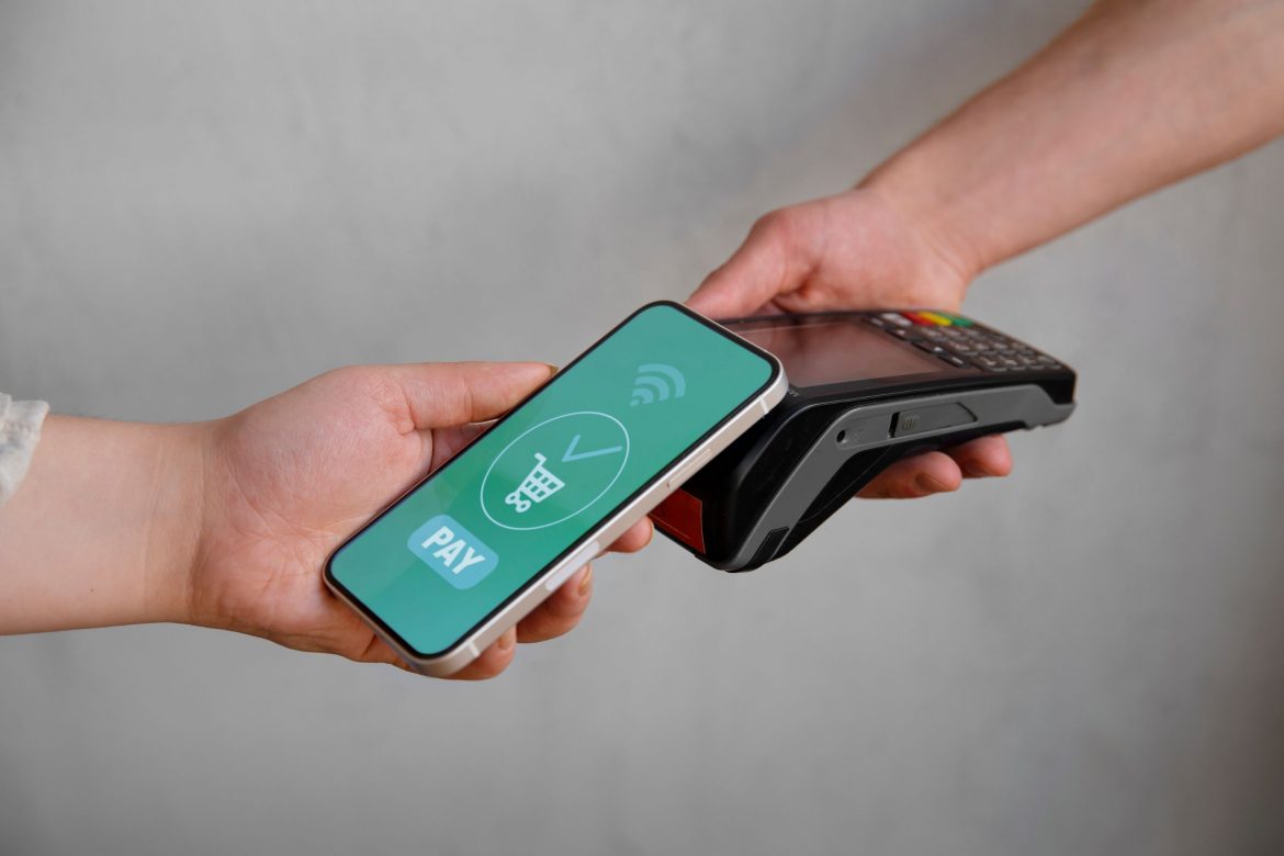 Keamanan Transaksi Contactless: Apakah Aman Digunakan untuk Pembayaran Harian? Keamanan Transaksi Contactless: Apakah Aman Digunakan untuk Pembayaran Harian?