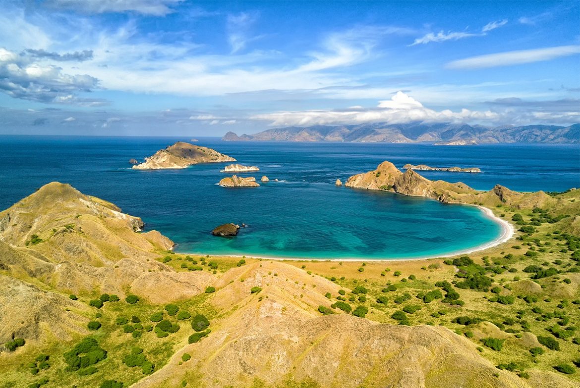 Pesona Alam Indonesia 5 Rekomendasi Taman Wisata Terbaik untuk Petualangan Seru