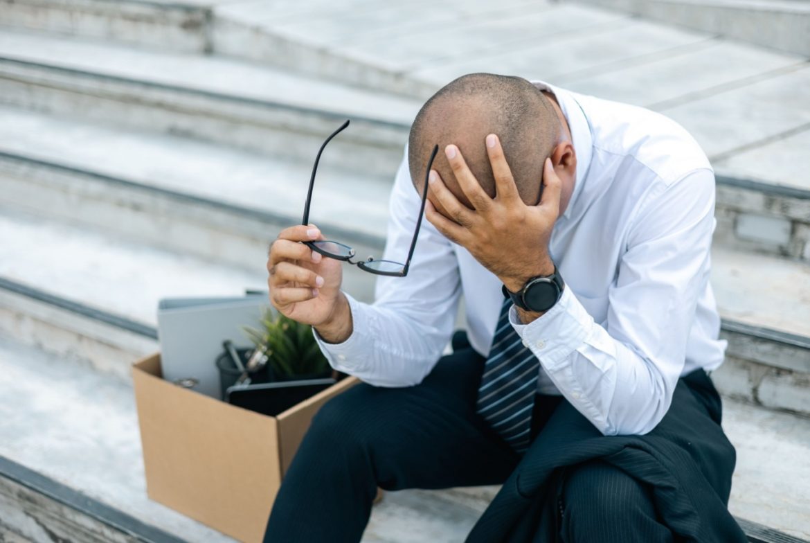 Tips Finansial untuk Menghadapi Kehilangan Pekerjaan Secara Mendadak