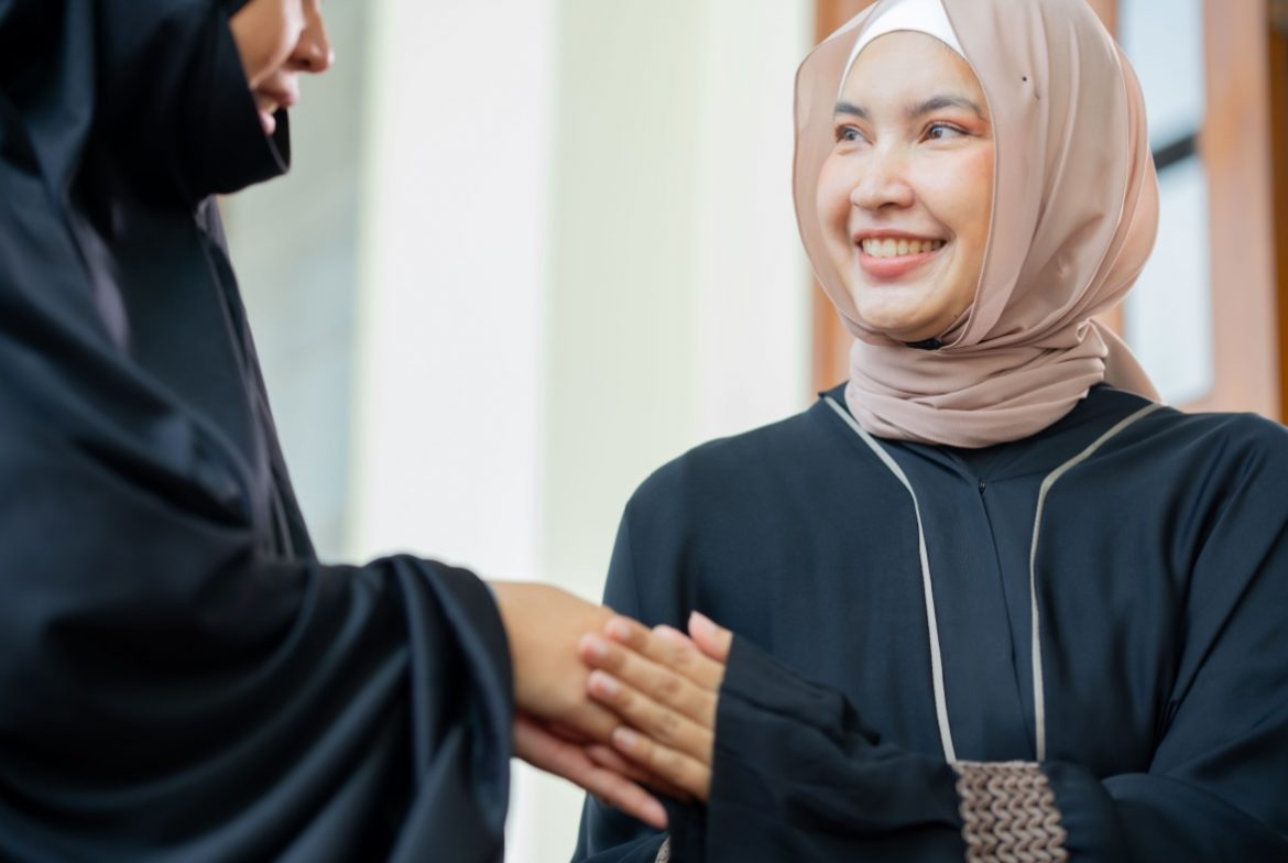 Hikmah Saling Memaafkan Saat Lebaran_ Lebih dari Sekadar Tradisi Hikmah Saling Memaafkan Saat Lebaran: Lebih dari Sekadar Tradisi