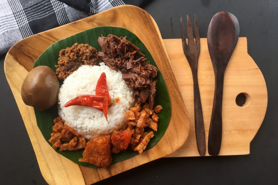 Restoran Legendaris di Jalur Mudik, Cocok untuk Buka Puasa Bersama Keluarga