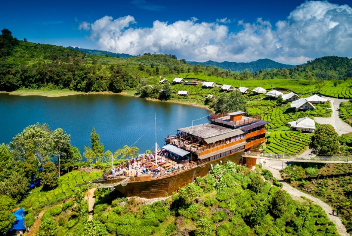 Wisata Jawa Barat 10 Kota yang Wajib Dikunjungi