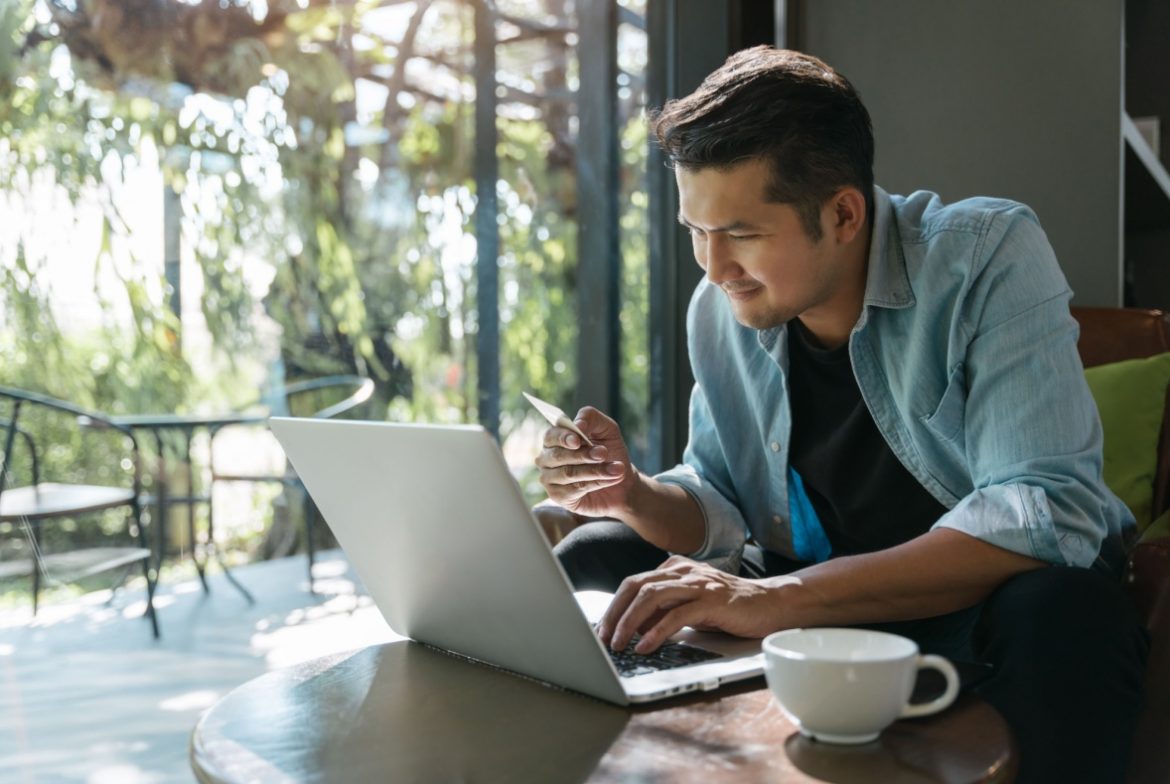 Kartu Kredit Bisa Bantu Atur Keuangan Bulanan? Ini Tips Penggunaannya