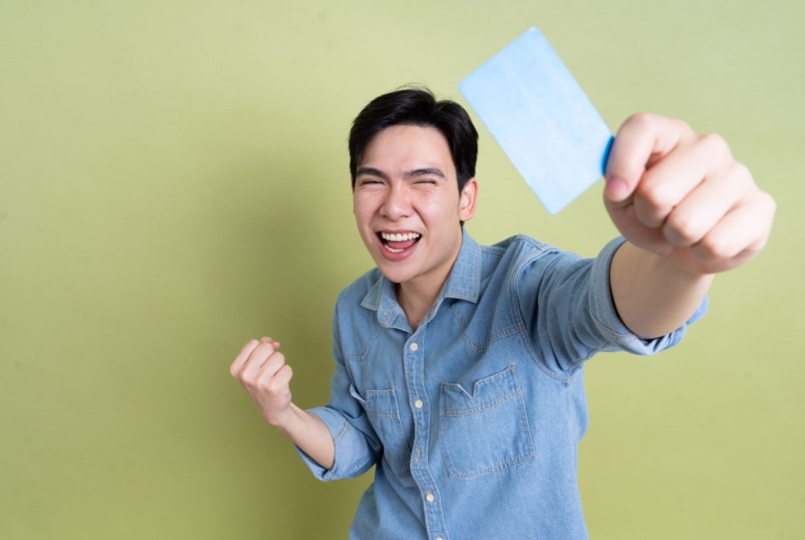 Mau Punya Kartu Kredit Pertama? Begini Cara Mengajukannya Tanpa Ribet