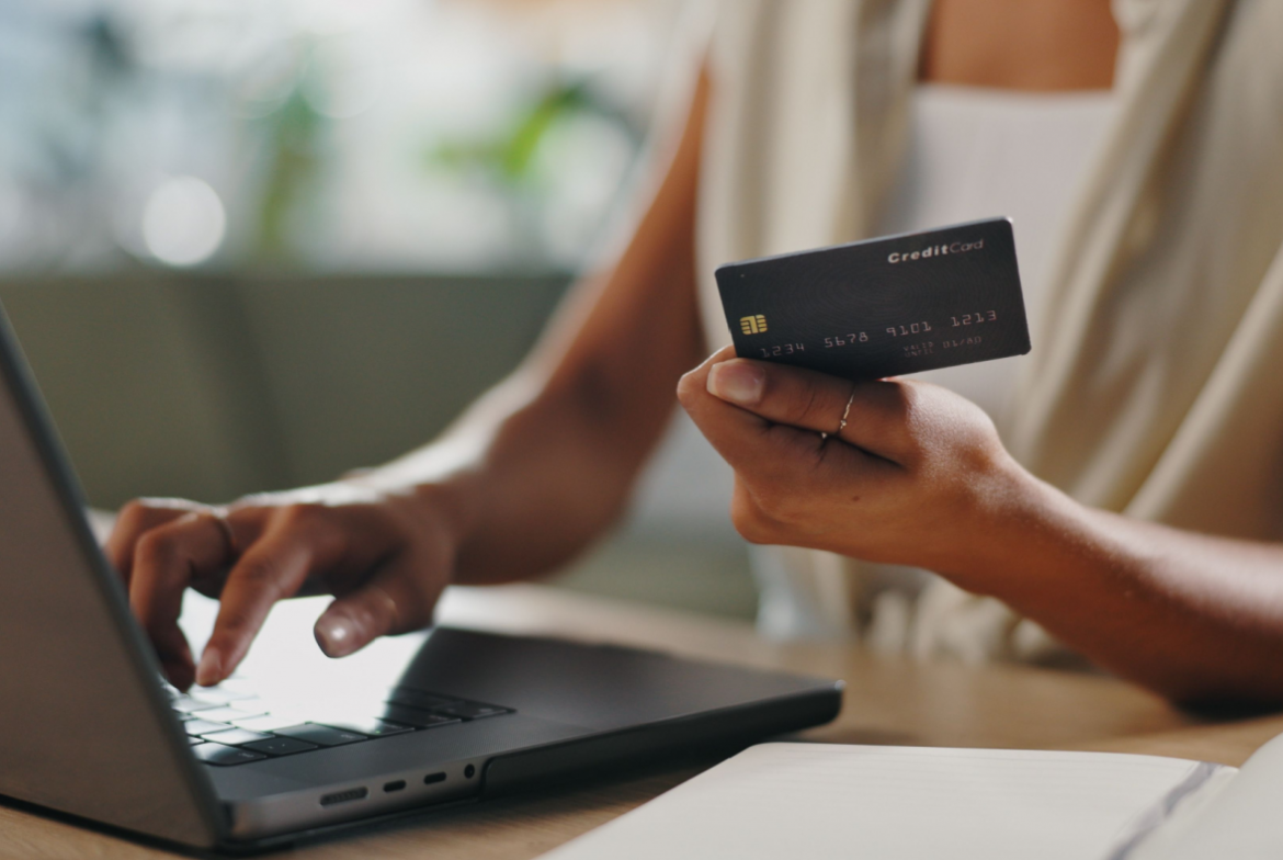Apa Itu Kartu kredit Tambahan? Fungsi & Cara Pengajuan