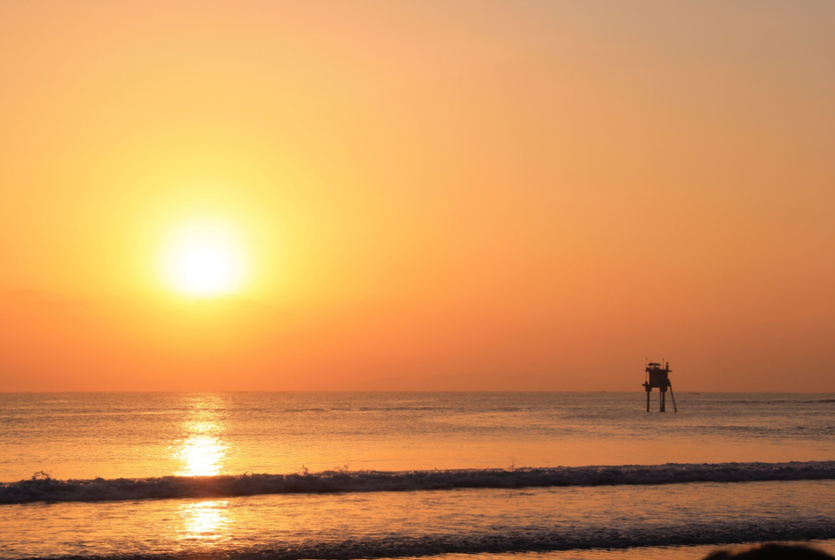 Wisata Batu Karas dengan Pantai Indah dan Spot Surfing Seru