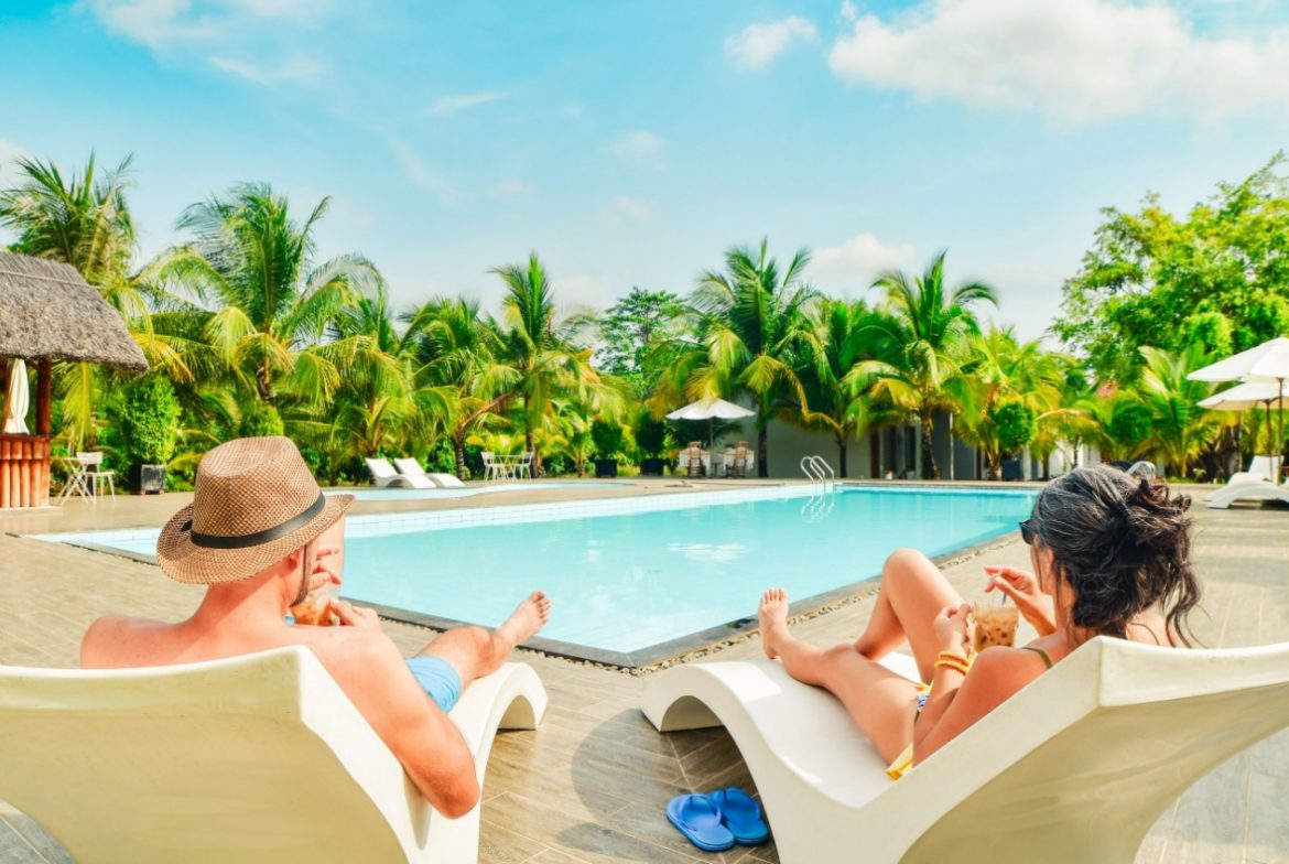 liburan dengan kartu kredit