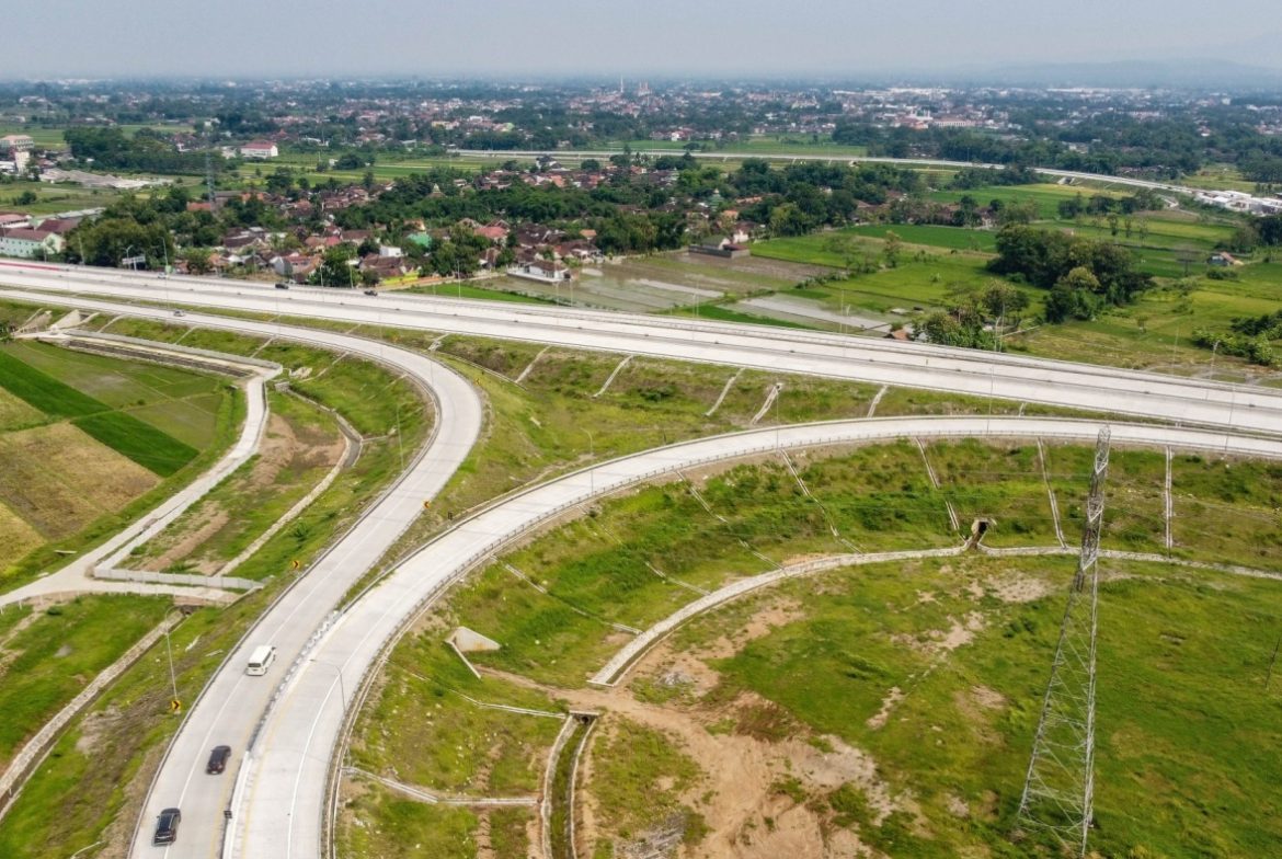 Tol Jogja Solo ruas Prambanan