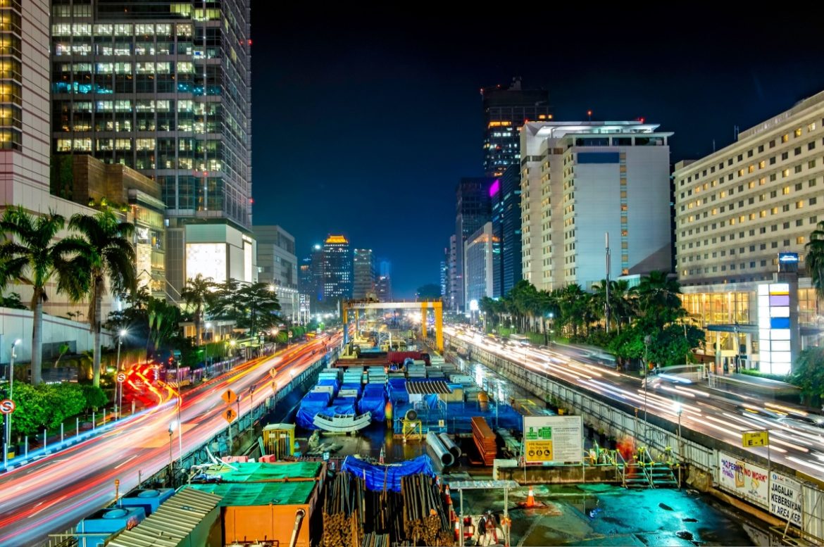 Rute LRT Jakarta: Daftar Stasiun, Tarif, dan Cara Naiknya
