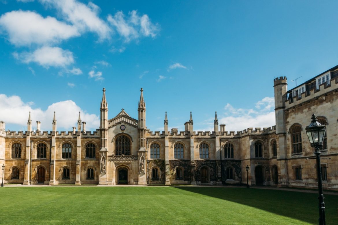 Apa Itu Kurikulum Cambridge? Cek Jenjang dan Kelebihannya