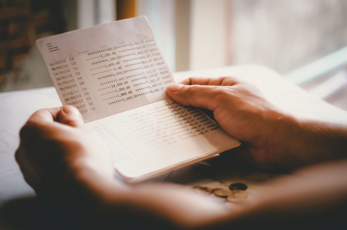 Buku Tabungan Adalah Apa? Ini Fungsi dan Cara Pakainya