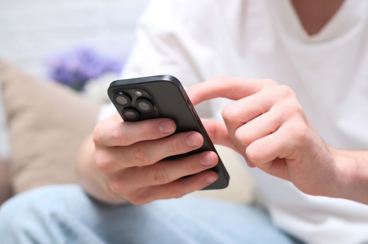 Cara Cicil iPhone dengan Kartu Kredit agar Budget Aman