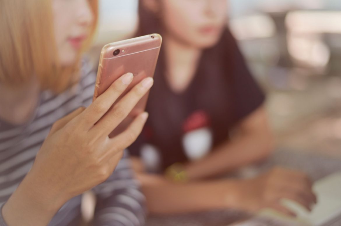 Cara Mengembalikan Chat WA yang Terhapus dengan Aman
