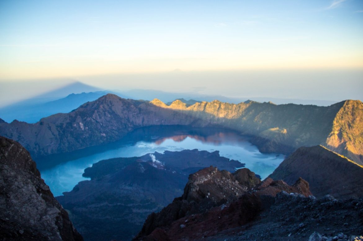 Gunung Rinjani Lombok, Pesona Alam Indah untuk Pendaki