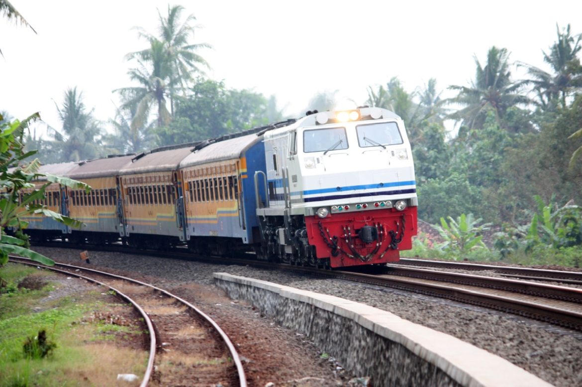 Jakarta ke Purwakarta Cuma Rp8.000, Liburan Hemat Naik Kereta